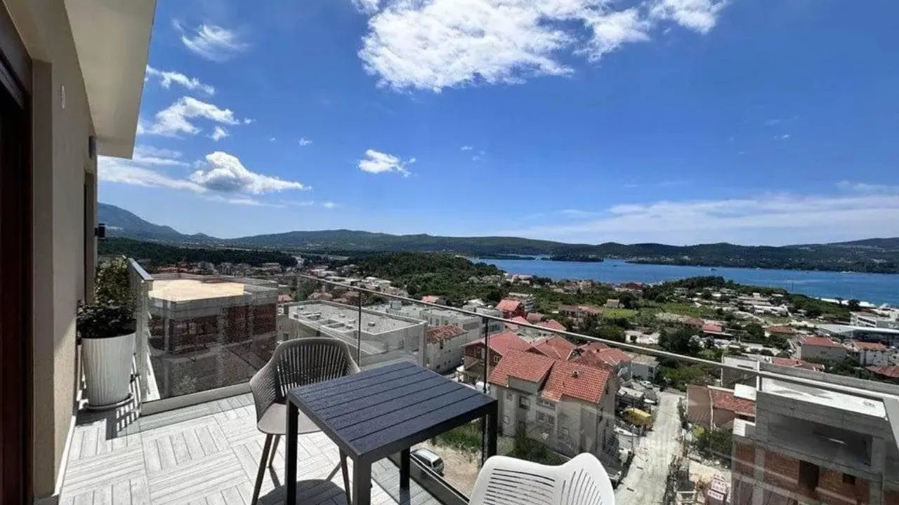 Sale, apartment, 68m², Tivat, Crna Gora