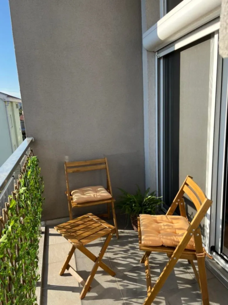 Izdavanje, dvosoban stan, 60m², Dalmatinska ulica, Podgorica