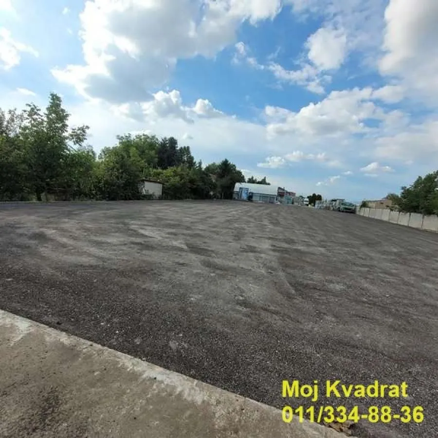 Izdavanje, plac, 2000m², Surčin, Beograd