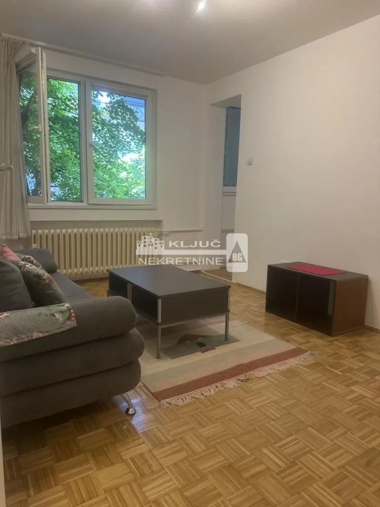 Rent, two bedroom apartment, 70m², Kalenić Pijaca, Vračar Sve Podlokacije
