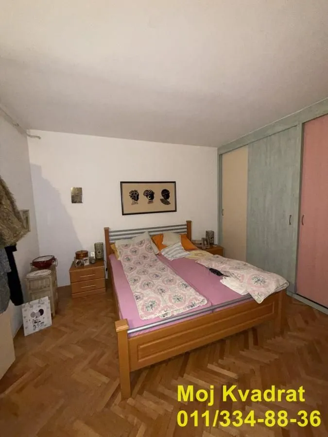 Prodaja, trosoban stan, 56m², Petlovo Brdo, Beograd
