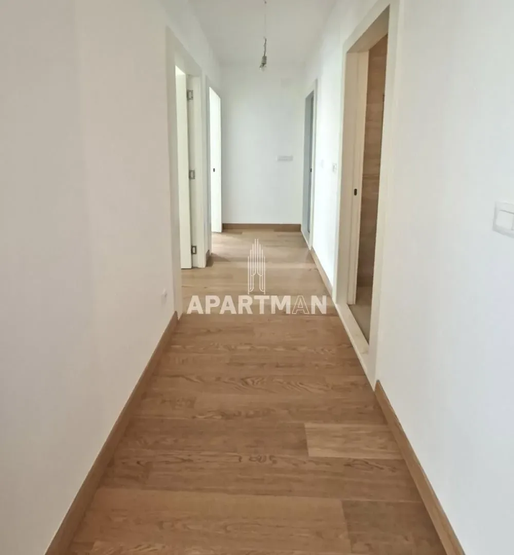 Prodaja, četvorosoban stan, 106m², Novi Beograd Blok 65, Novi Beograd Sve Podlokacije