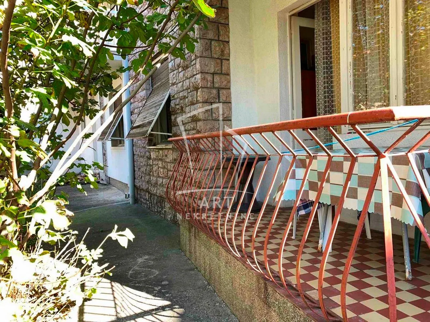 Prodaja,  kuća, 180m2, Slovenska Plaža, Budva