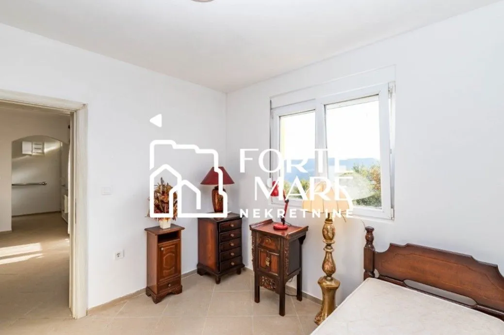Prodaja, kuća, 68m², Ratiševina, Herceg Novi