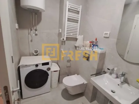 Izdavanje, jednosoban stan, 46m², City Kvart, Podgorica - image 9