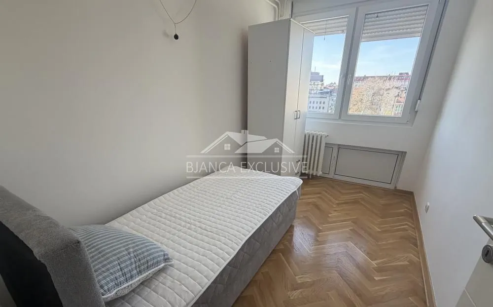 Sale, three bedroom apartment, 72m², Savski Venac, Beograd
