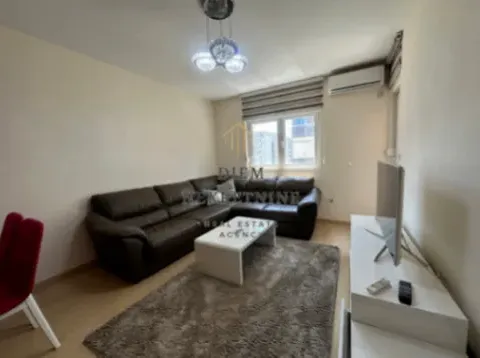 Izdavanje, jednosoban stan, 49m², City Kvart, Podgorica - image 3