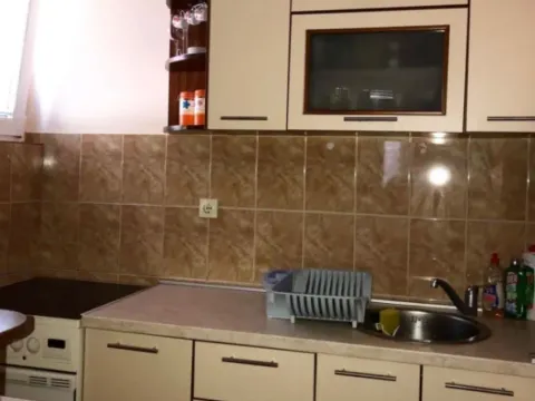 Izdavanje, dvosoban stan, 46m², Bečići, Budva - image 10