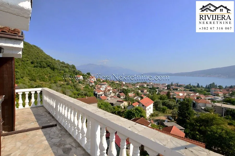 Sale, house, 200m², Baošići, Herceg Novi