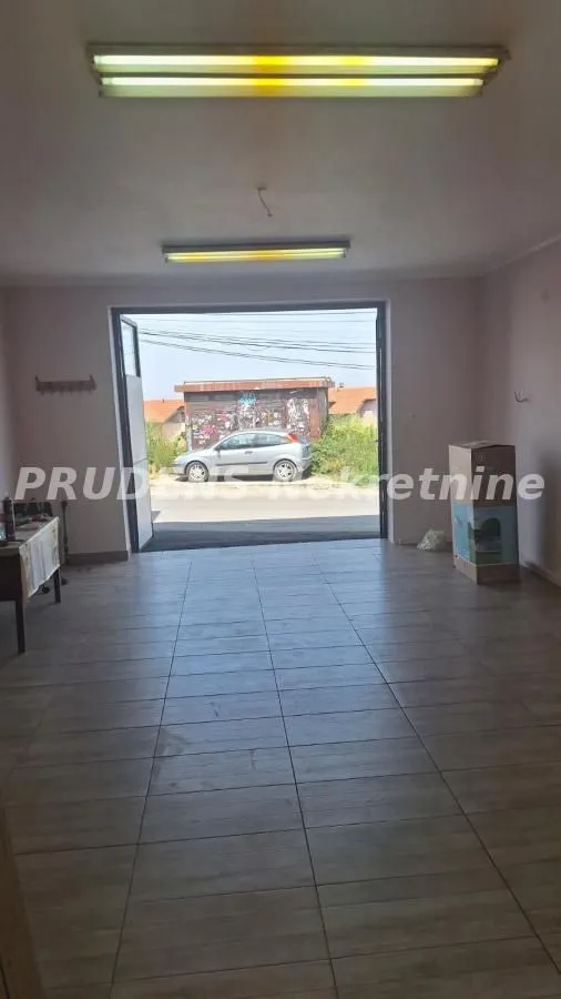 Izdavanje, poslovni prostor, 39m², Voždovac Sve Podlokacije, Beograd