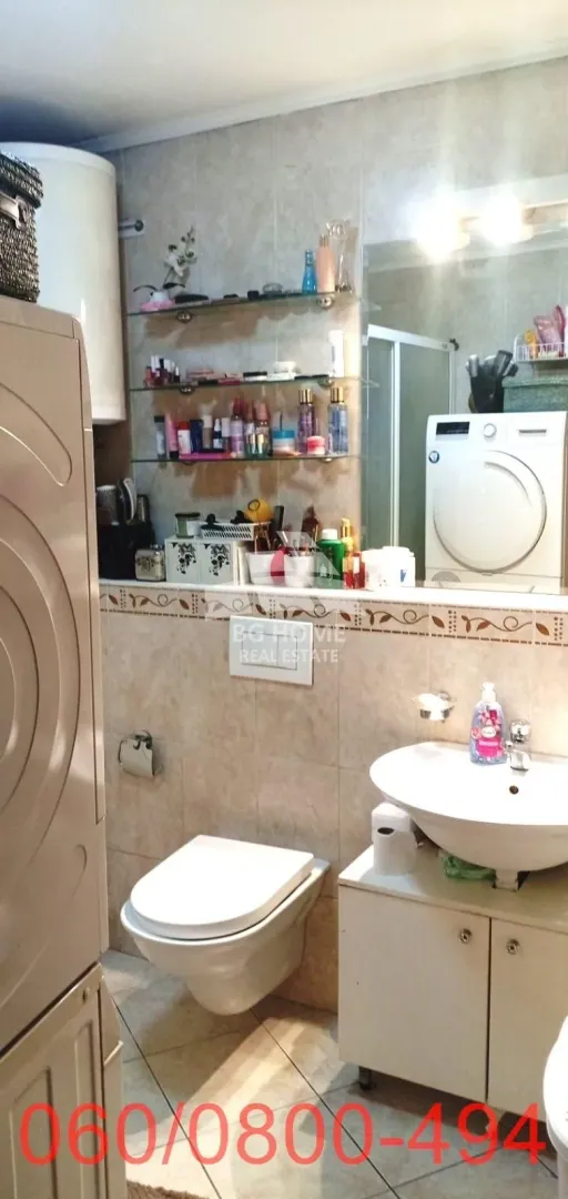 Prodaja, trosoban stan, 70m², Kalenić Pijaca, Vračar Sve Podlokacije