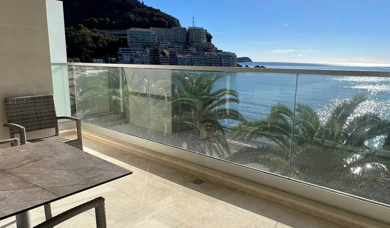 Prodaja, dvosoban stan, 107m², Rafailovići, Budva