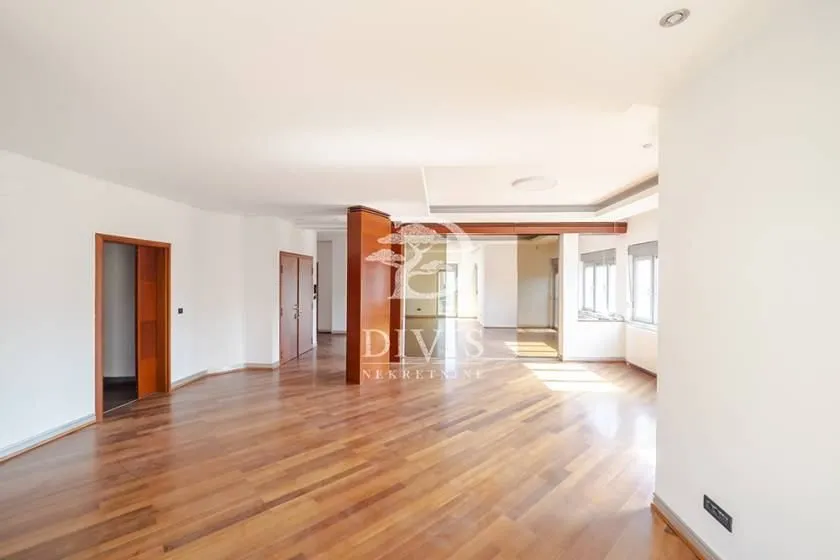 Prodaja, četvorosoban stan, 286m², Dedinje Sve Podlokacije, Beograd