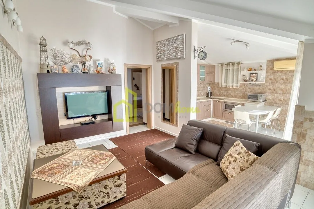 Prodaja, dvosoban stan, 75m², Seoce, Budva
