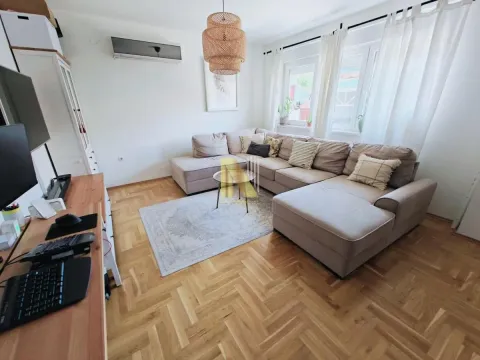 Sale, three bedroom apartment, 68m², Telep, Novi Sad Sve Podlokacije