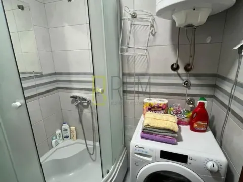 Rent, studio apartment, 26m², Podgorica, Crna Gora - image 1