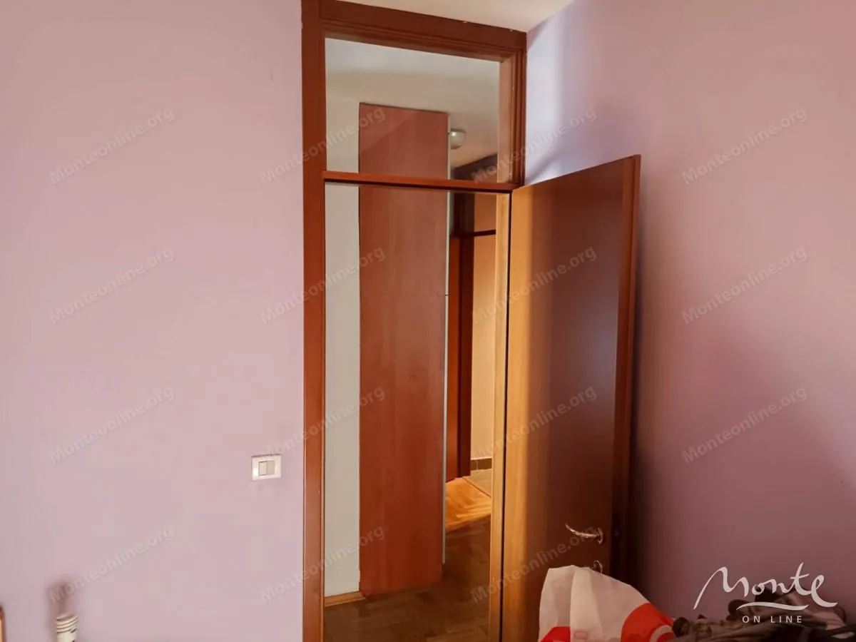 Prodaja, dvosoban stan, 96m², Stari Aerodrom, Podgorica