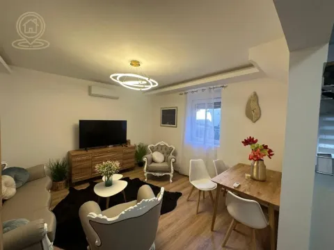 Izdavanje, trosoban stan, 57m², Savski Venac, Beograd - image 6