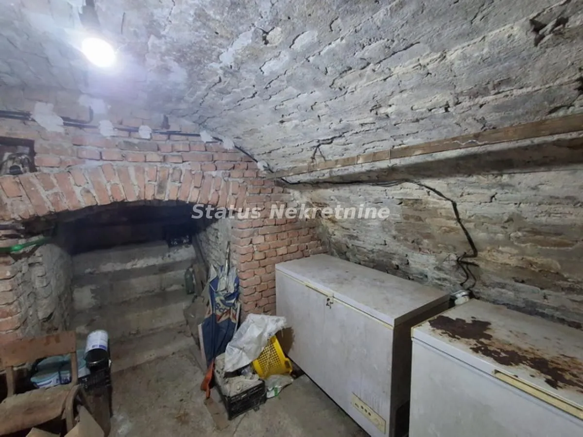 Prodaja, kuća, 156m², Futog, Novi Sad Sve Podlokacije