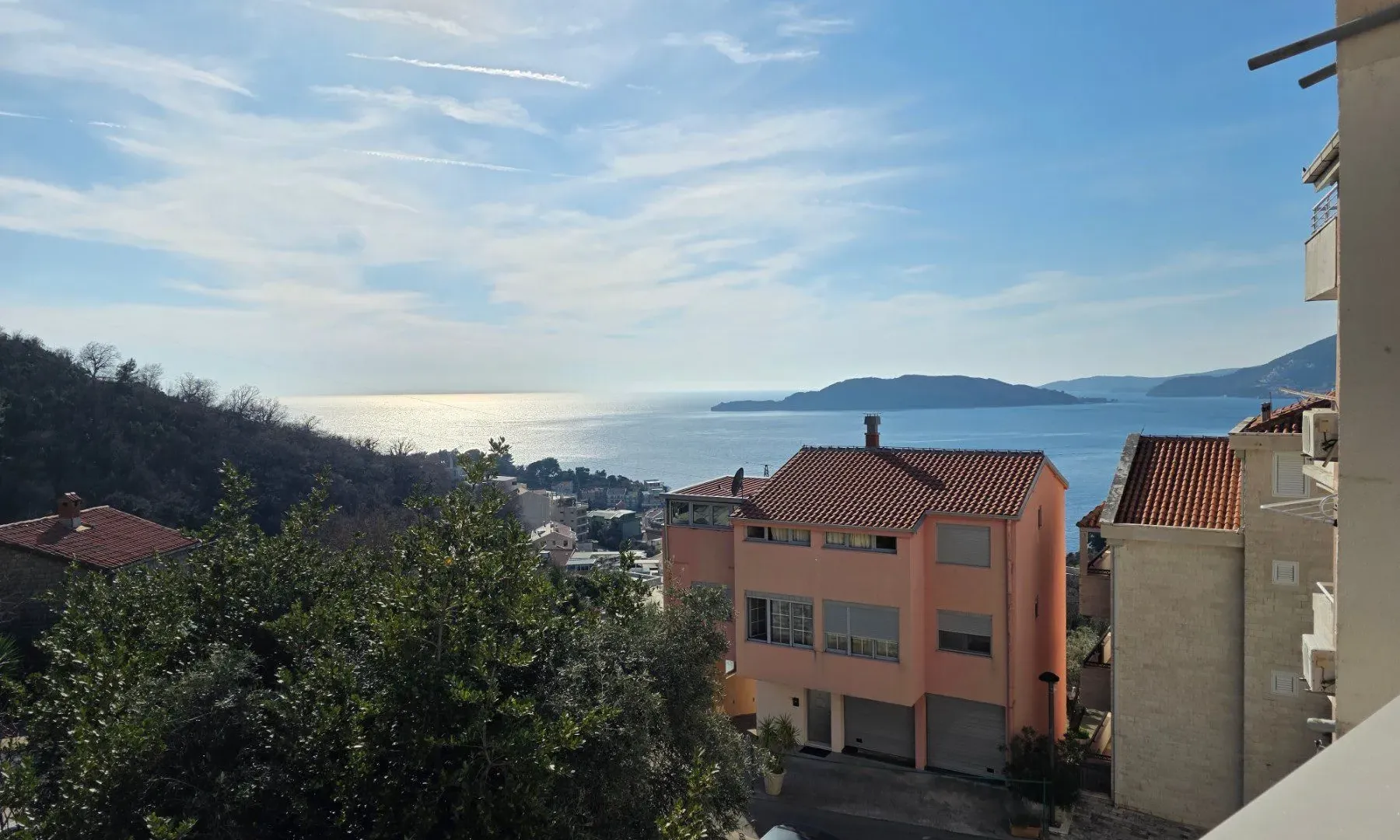 Prodaja, dvosoban stan, 68m², Pržno, Budva
