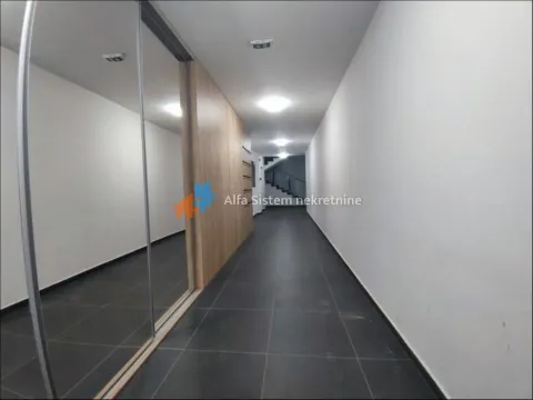 Izdavanje, trosoban stan, 70m², Višnjička Banja, Palilula Sve Podlokacije - image 2