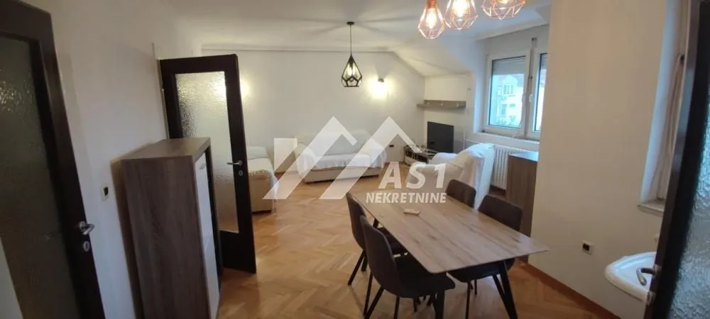 Izdavanje, trosoban stan, 80m², Novi Sad Sve Podlokacije, Novi Sad