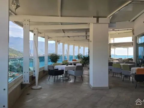 Sale, one bedroom apartment, 77m², Budva, Crna Gora - image 18