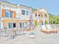 Prodaja, kuća, 200m², Muo, Kotor - image 2