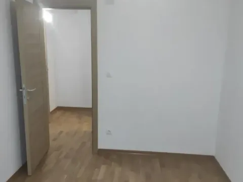 Prodaja, dvosoban stan, 56m², Stari Aerodrom, Podgorica - image 5