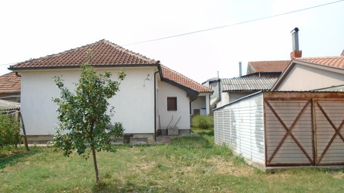 Prodaja, kuća, 250m², Centar, Jagodina