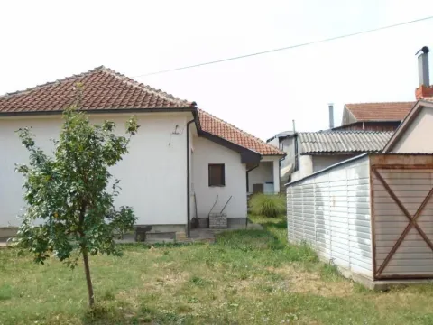 Prodaja, kuća, 250m², Centar, Jagodina - image 12