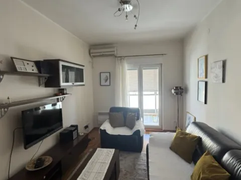 Izdavanje, jednosoban stan, 44m², City Kvart, Podgorica - image 3
