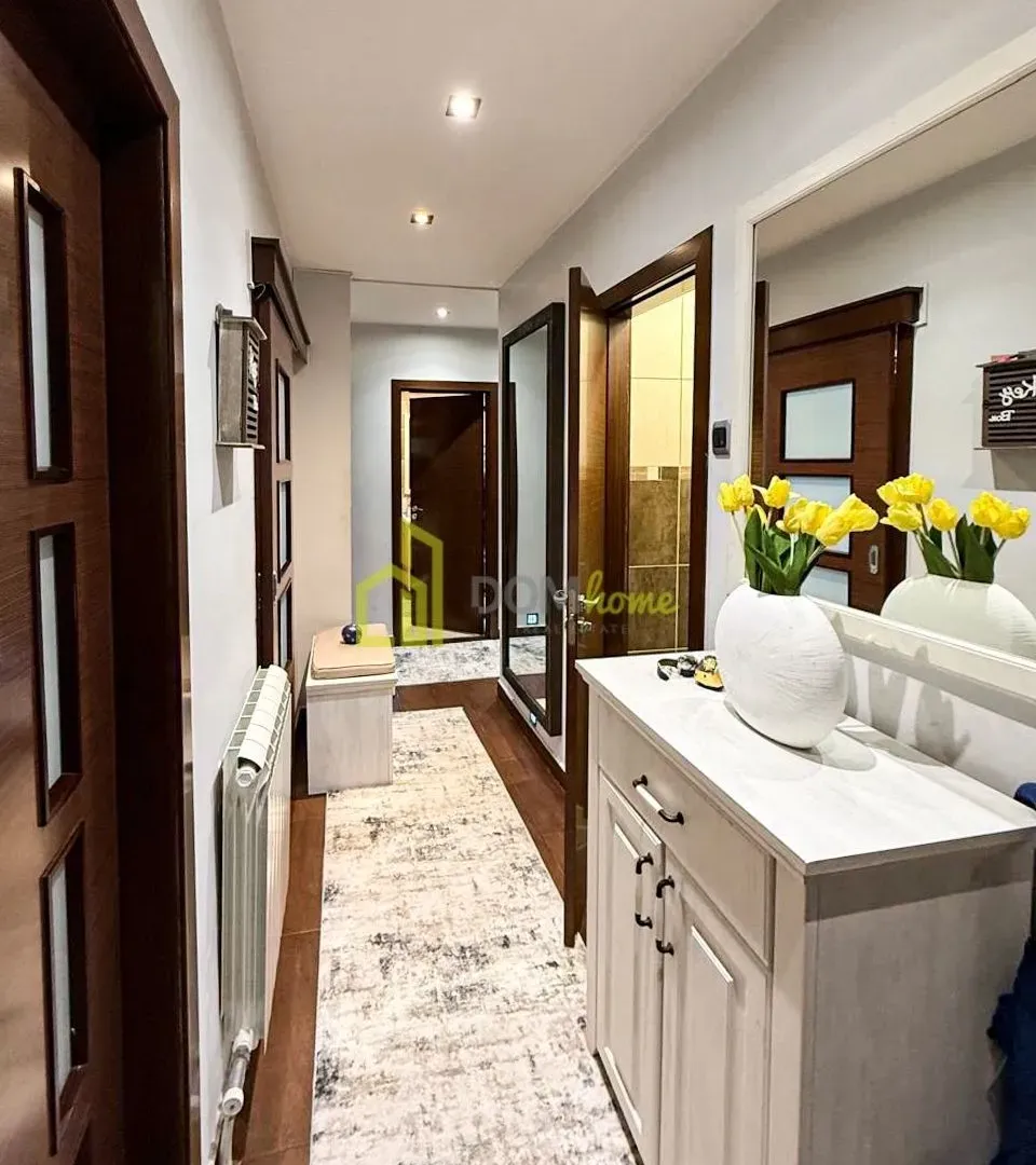 Prodaja, dvosoban stan, 80m², Preko Morače, Podgorica