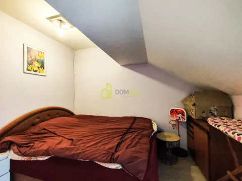 Prodaja, kuća, 250m², Tološi, Podgorica - image 14