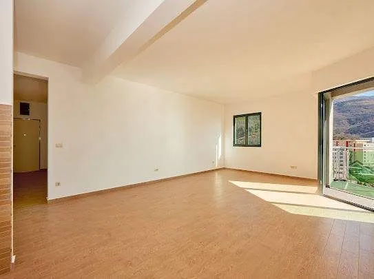 Prodaja, dvosoban stan, 85m², Ivanovići, Budva