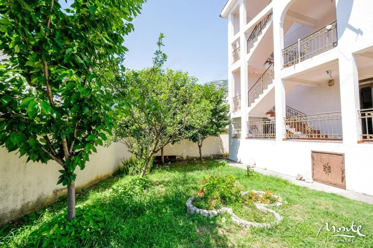 Sale, house, 410m², Sutomore, Bar