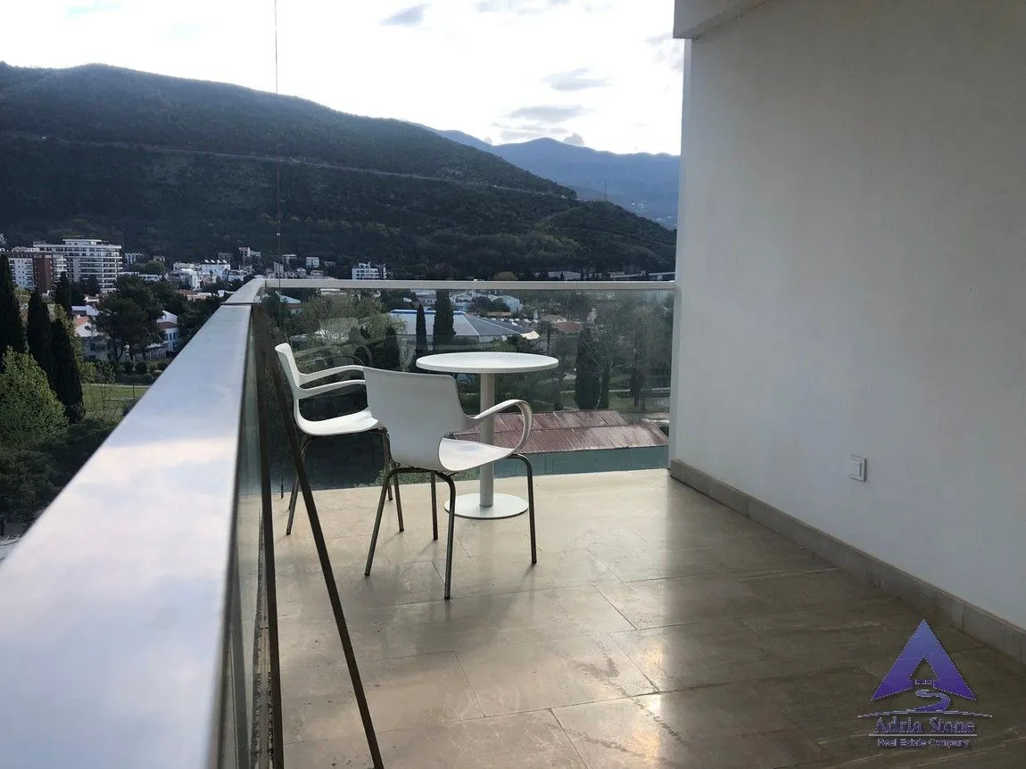 Sale, two bedroom apartment, 89m², Centar, Budva