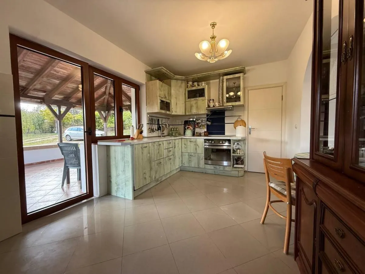 Sale, house, 204m², Bocke, Petrovaradin