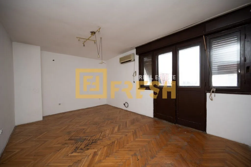 Prodaja, trosoban stan, 95m², Tuški Put, Podgorica