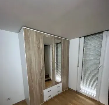 Izdavanje, jednosoban stan, 40m², Vezirov Most, Podgorica - image 4