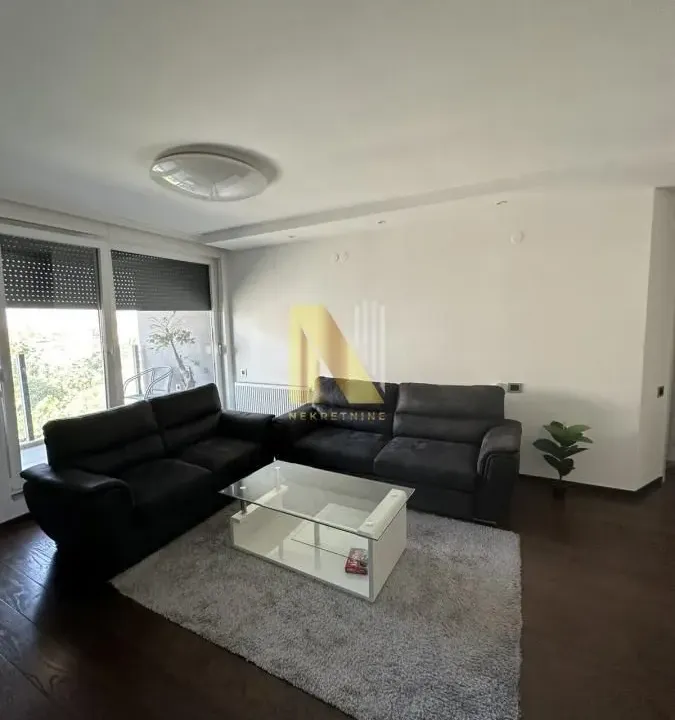 Rent, two bedroom apartment, 76m², Adamovićevo Naselje, Novi Sad Sve Podlokacije