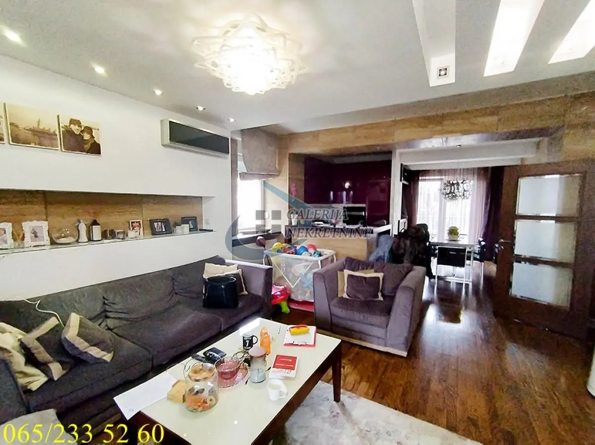 Prodaja, četvorosoban stan, 123m², Čukarica, Beograd