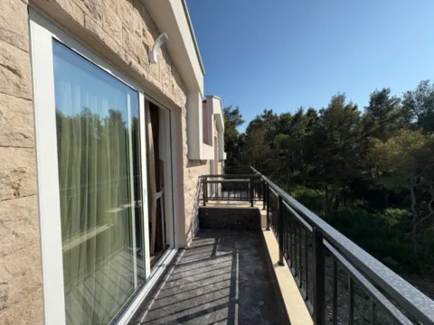 Rent, one bedroom apartment, 40m², Gradiošnica, Tivat - image 10