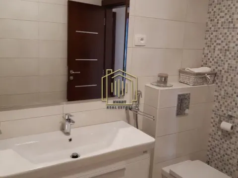 Izdavanje, dvosoban stan, 90m², Preko Morače, Podgorica - image 11