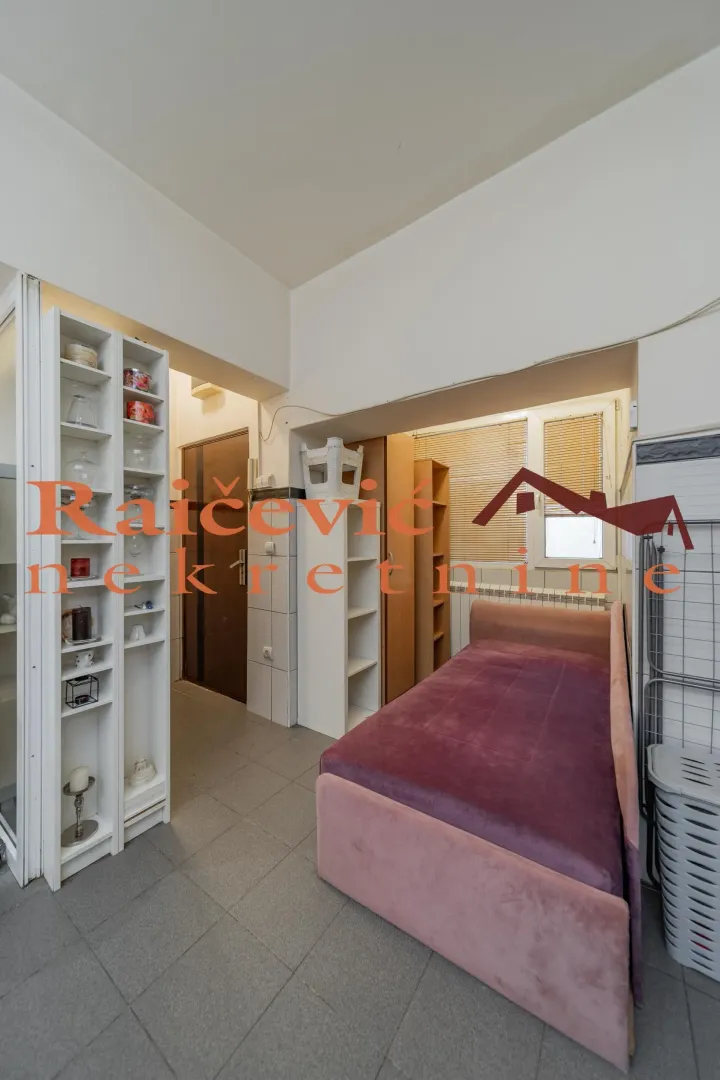Prodaja, jednosoban stan, 38m², Zvezdara Sve Podlokacije, Beograd
