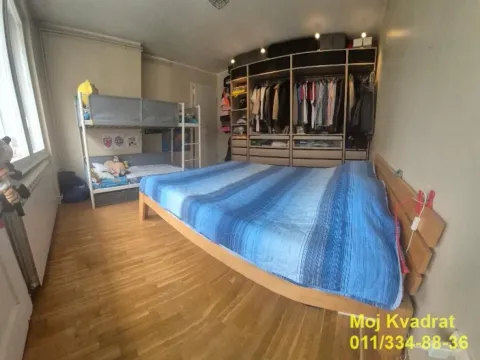 Sale, two bedroom apartment, 74m², Kalenić Pijaca, Vračar Sve Podlokacije - image 11