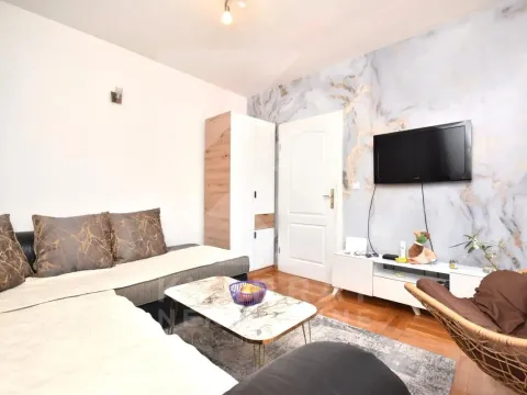 Sale, one bedroom apartment, 39m², Stari Aerodrom, Podgorica - image 2