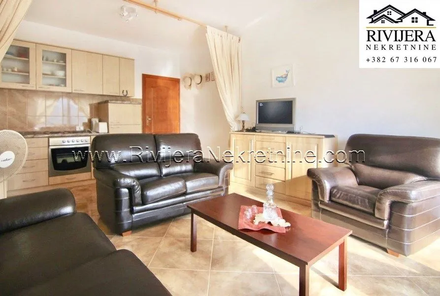 Prodaja, jednosoban stan, 42m², Dobrota, Kotor