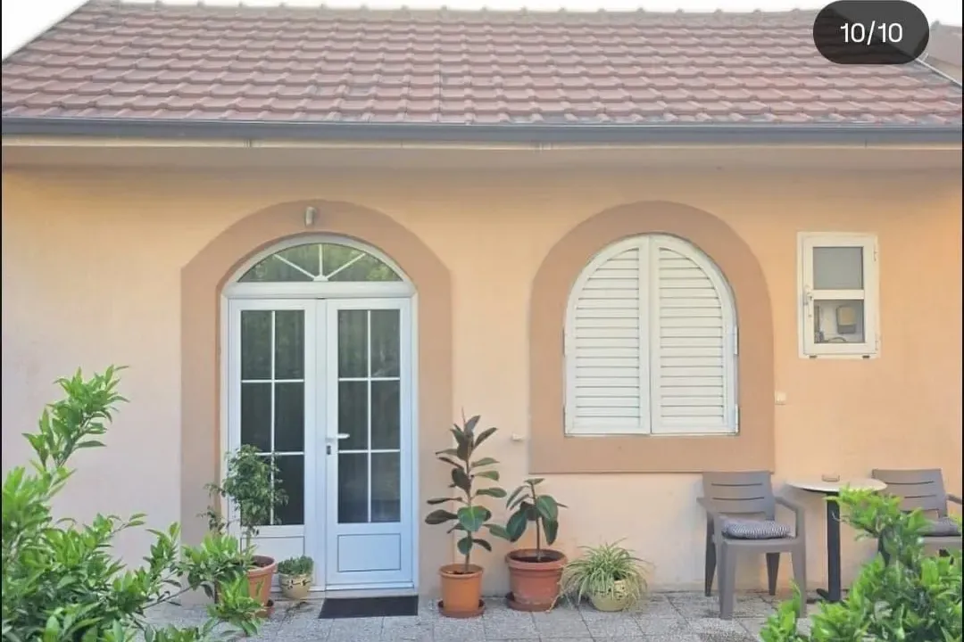 Izdavanje, kuća, 50m², Stari Aerodrom, Podgorica