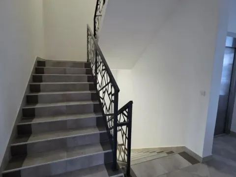 Rent, office space, 400m², Leštane, Grocka - image 17